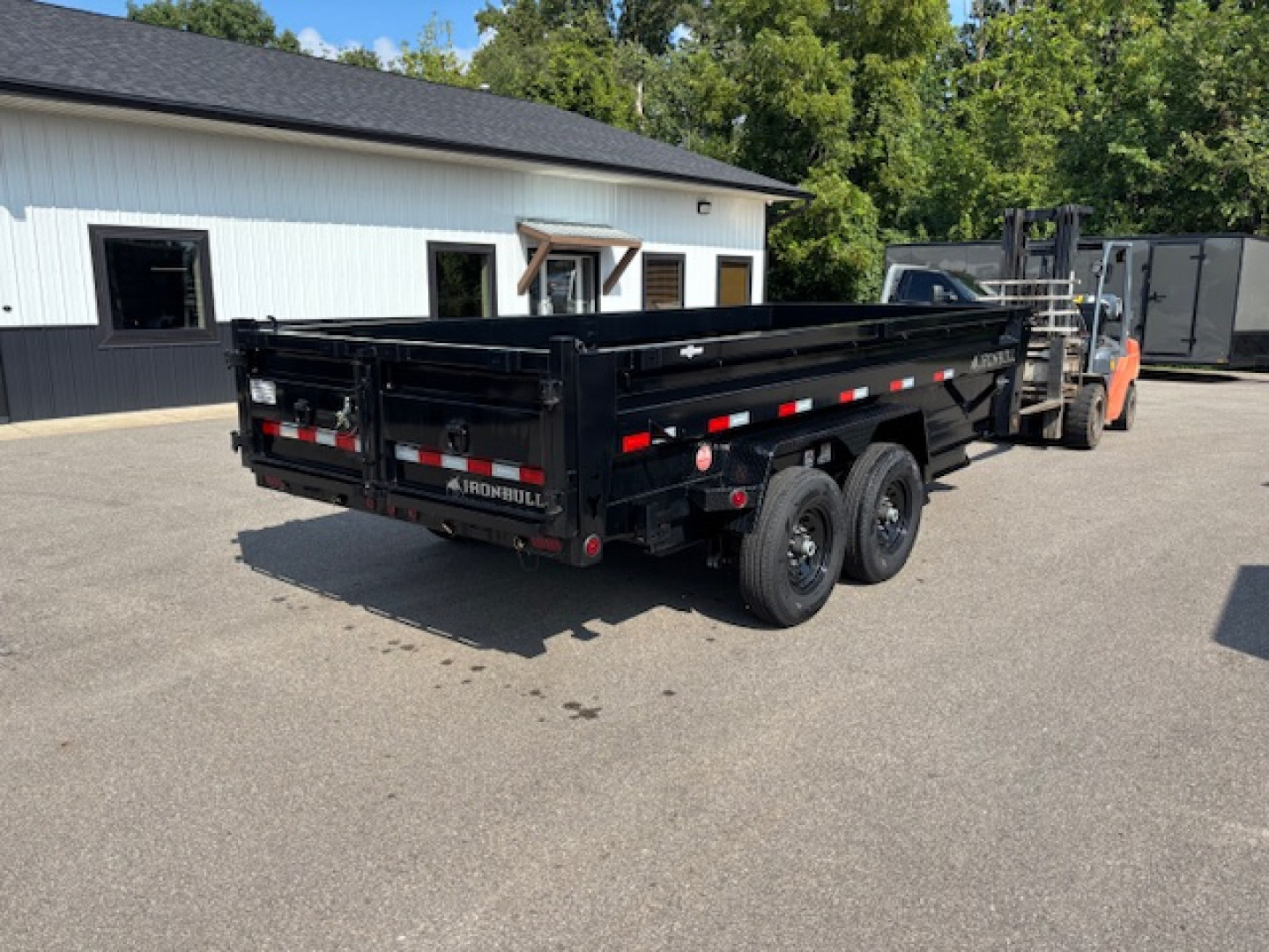 New 2024 Iron Bull 7x16 14K Scissor Lift Dump Trailer