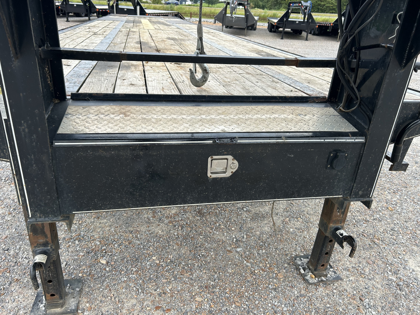 Used 2021 Delta Trailers 40' Hyd Dove Flatbed Trailer