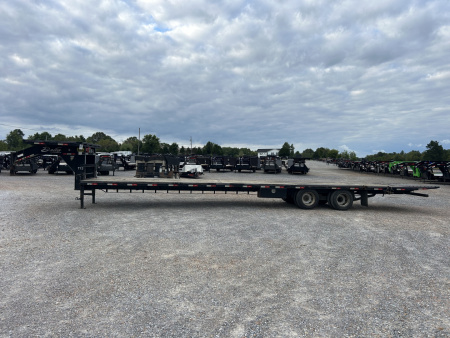 Used 2021 Delta Trailers 40' Hyd Dove Flatbed Trailer