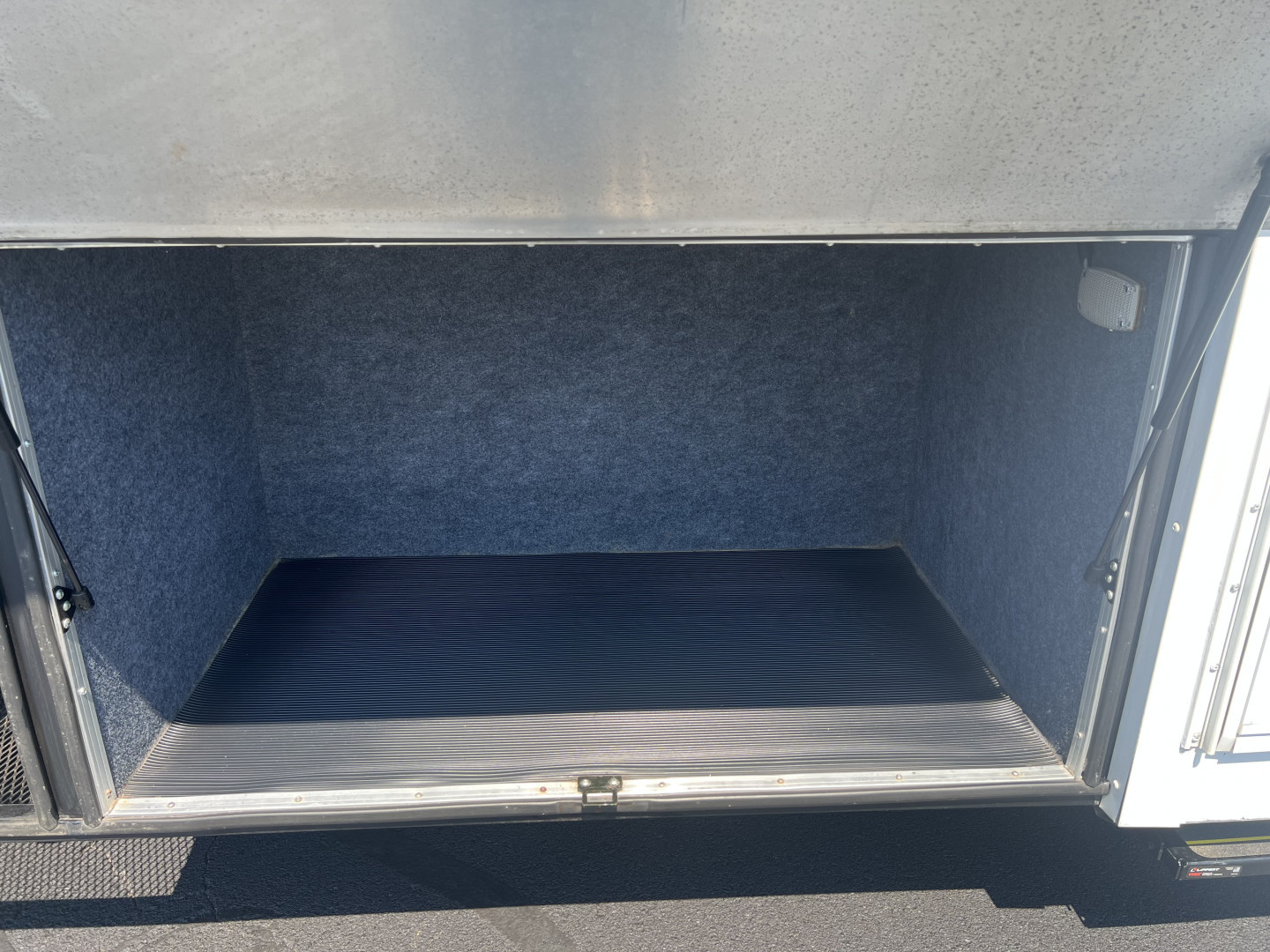 Used 2009 Show Hauler 45FT Bunk House
