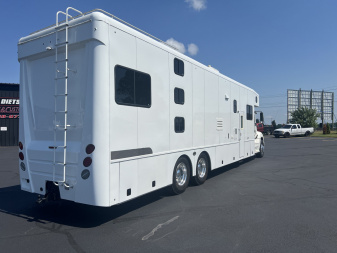 Used 2009 Show Hauler 45FT Bunk House