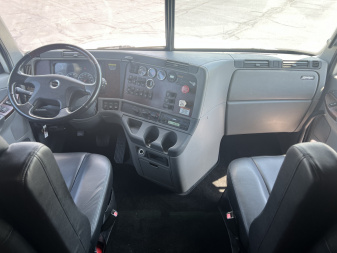 Used 2009 Show Hauler 45FT Bunk House