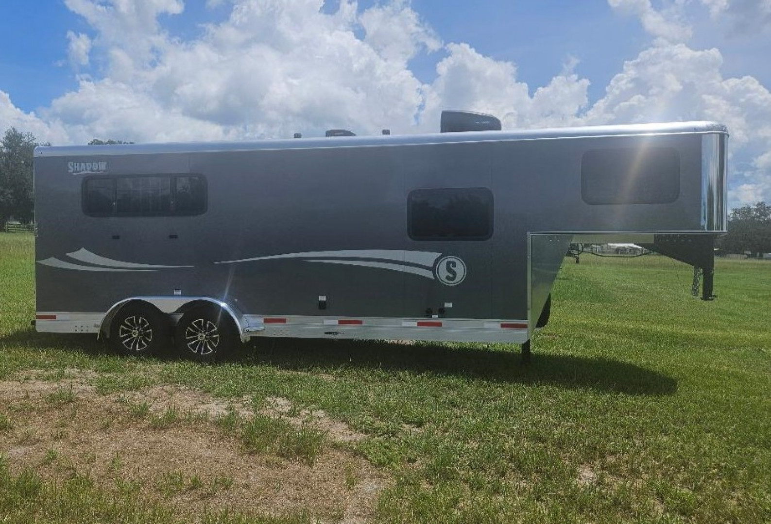 New 2026 Shadow 3H 5'6" LQ Weekender