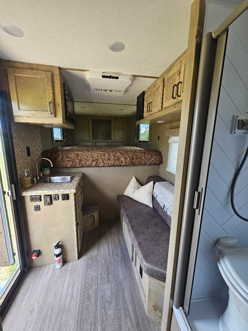 New 2026 Shadow 3H 5'6" LQ Weekender