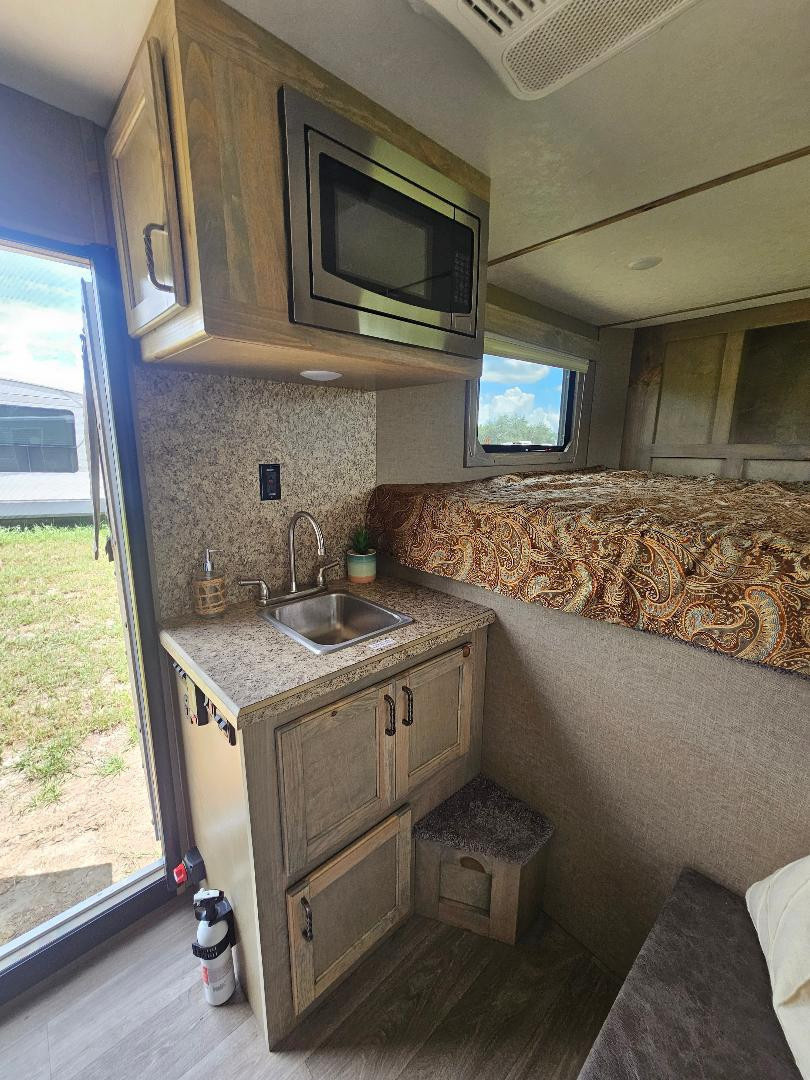 New 2026 Shadow 3H 5'6" LQ Weekender