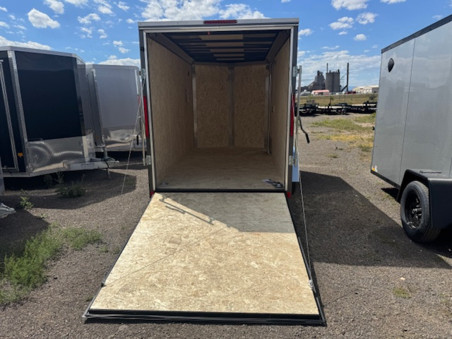 New 2026 Look Trailers 6X12 SA- ST DLX V-NOSE- Charcoal 6" Taller