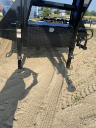 New 2026 Load Trail 102 X 32 Gooseneck Bodies MAX RAMPS MUD FLAPS 2 MAX STEPS