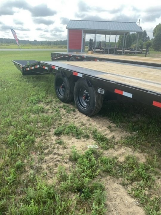New 2027 Load Trail 102"X28' MAX RAMPS Gooseneck Bodies