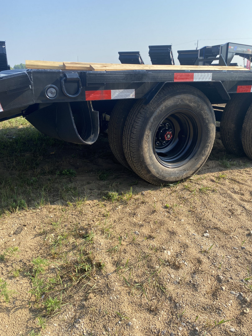 New 2026 Load Trail 102 X 32 Gooseneck Bodies MAX RAMPS MUD FLAPS