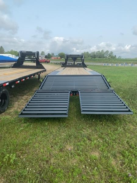 New 2027 Load Trail 102"X28' MAX RAMPS Gooseneck Bodies