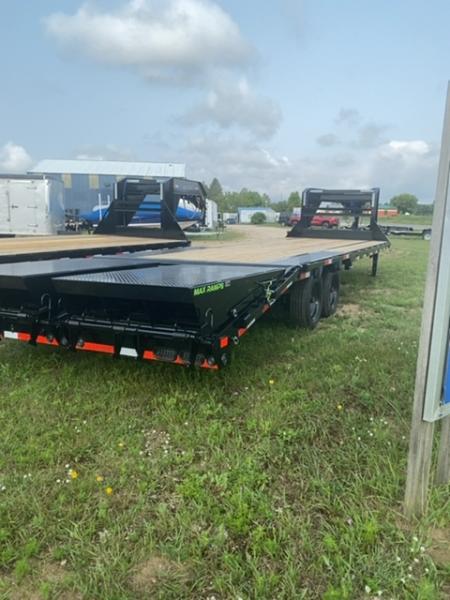 New 2027 Load Trail 102"X28' MAX RAMPS Gooseneck Bodies