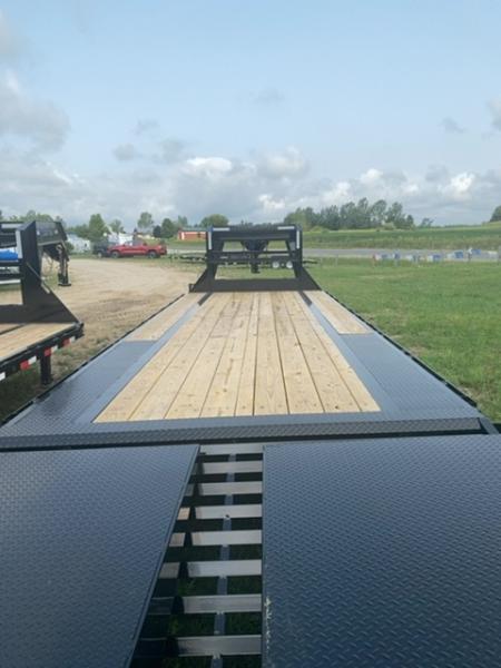 New 2027 Load Trail 102"X28' MAX RAMPS Gooseneck Bodies