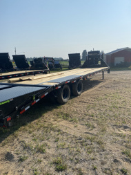 New 2026 Load Trail 102 X 32 Gooseneck Bodies MAX RAMPS MUD FLAPS