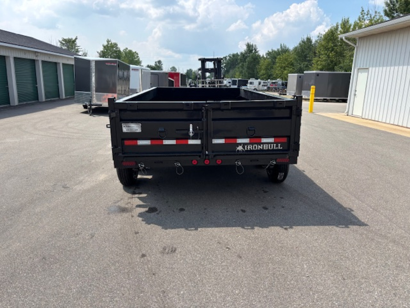 New 2025 Iron Bull 7x14 14k Scissor Lift Dump Trailer