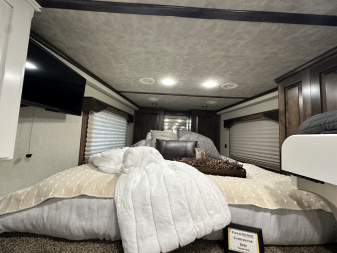 Used 2025 Cimarron Trailers 4H 14'8" Trail Boss LQ Horse Trailer