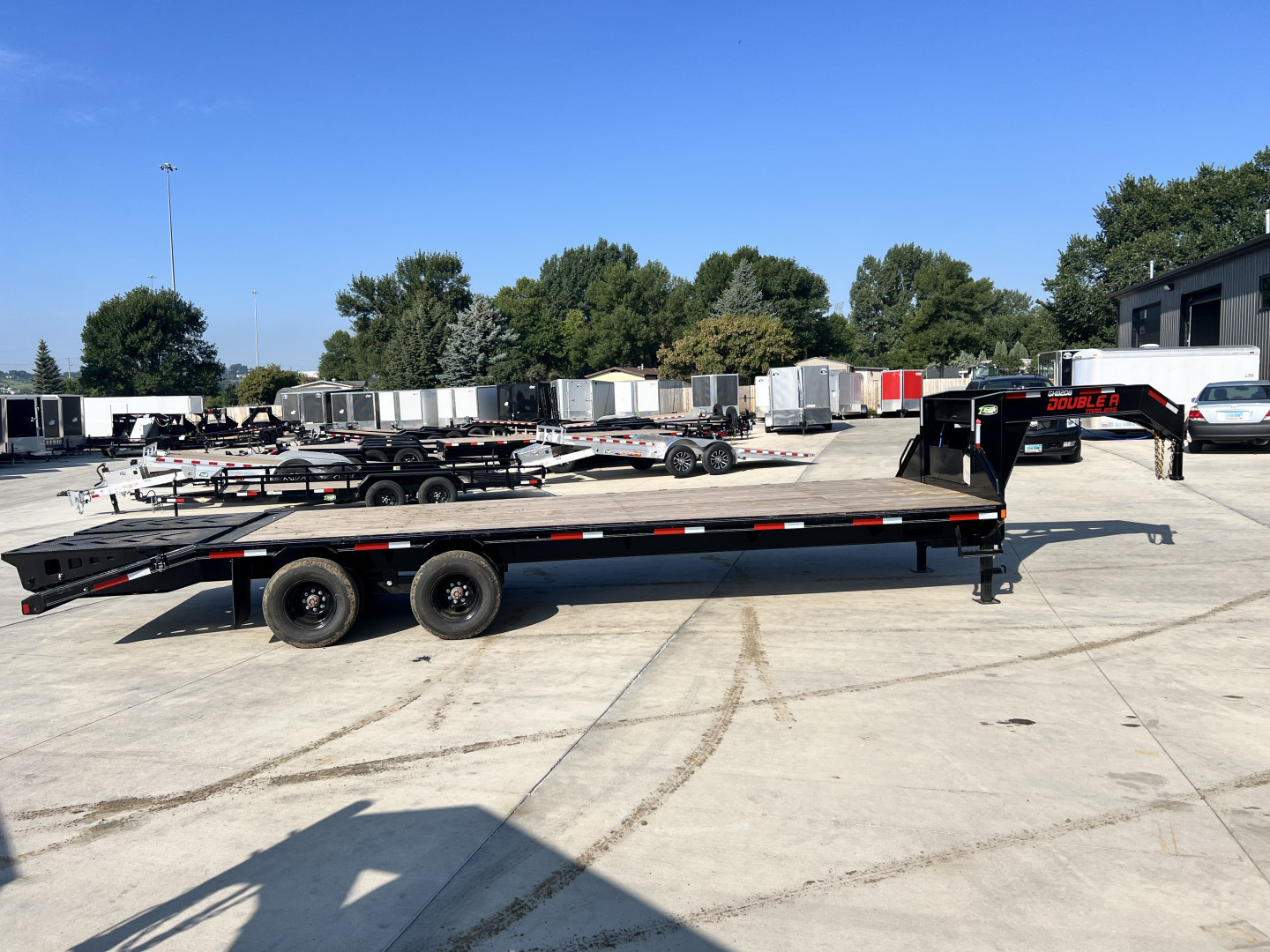 New 2026 Double A 28’ Gooseneck Deckover 23’ plus 5’ x 102” with 2-10K tandem dual axles=25K
