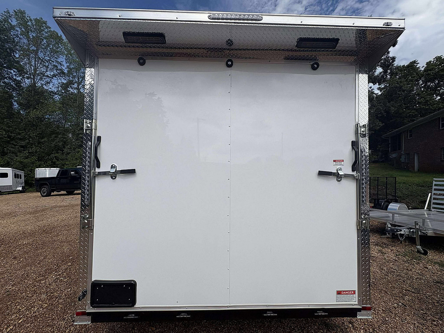 New 2026 Signature Series 8.5x24 Car / Racing Trailer