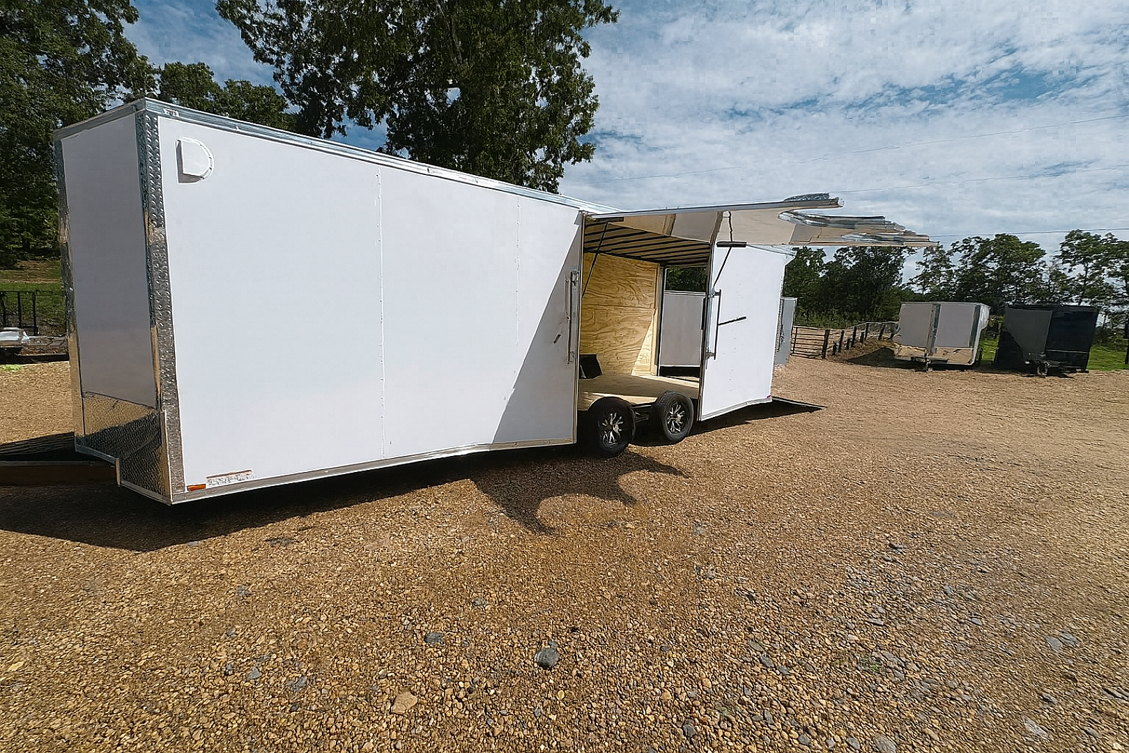 New 2026 Signature Series 8.5x24 Car / Racing Trailer