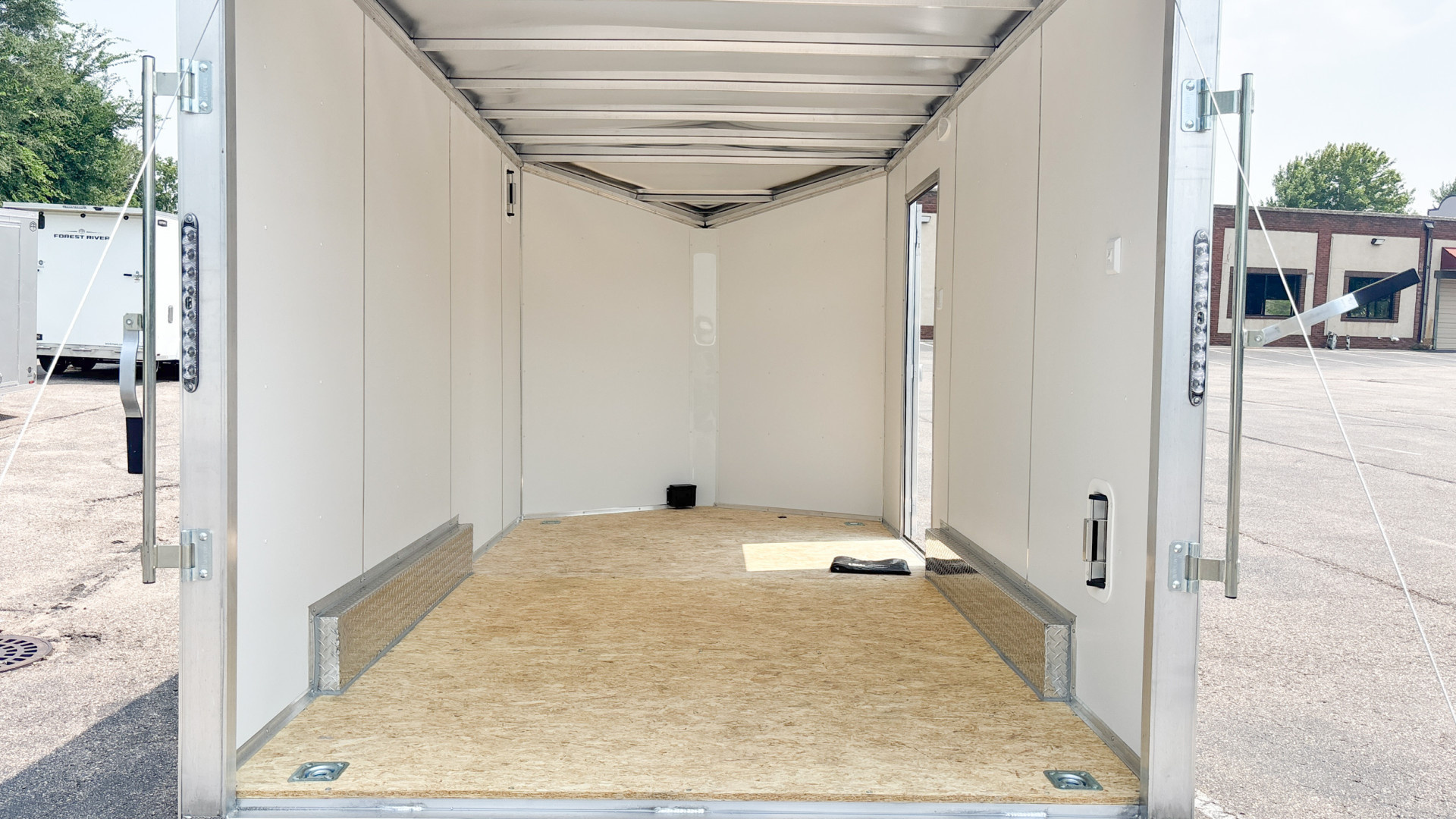 New Lightning 7.5x14 Aluminum Enclosed Trailer - Rear ramp door!
