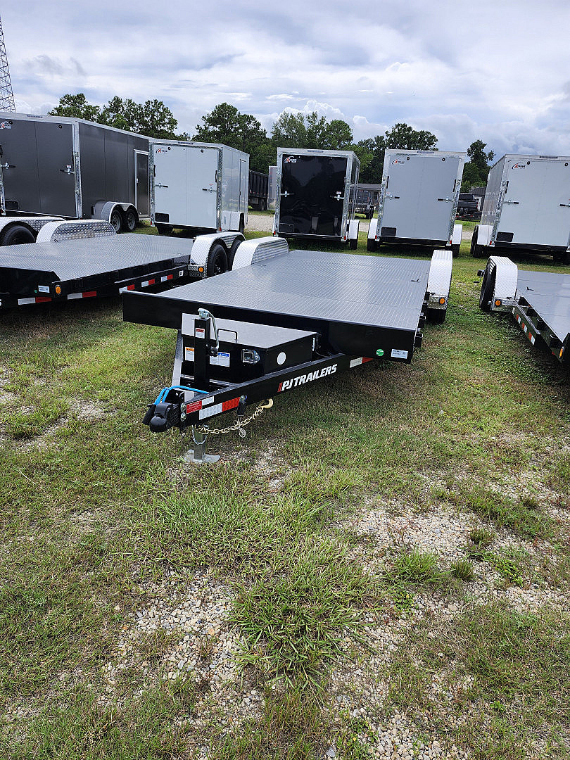 New 2026 PJ Trailers CH202 Car Hauler