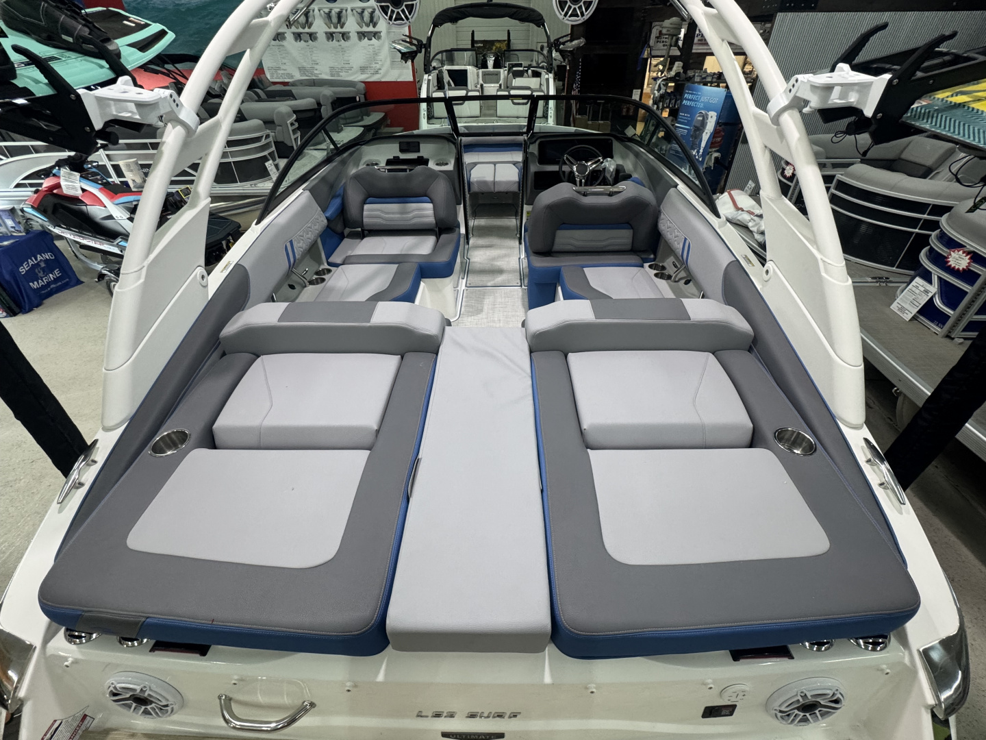 New 2026 Regal Boats LS2 SURF ULTIMATE Surf Boat