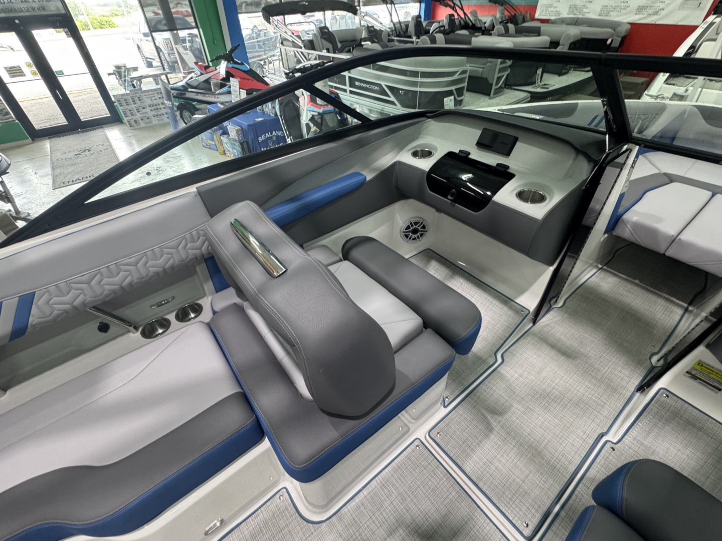 New 2026 Regal Boats LS2 SURF ULTIMATE Surf Boat