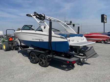 New 2026 Regal Boats LS2 SURF ULTIMATE Surf Boat
