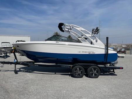 New 2026 Regal Boats LS2 SURF ULTIMATE Surf Boat