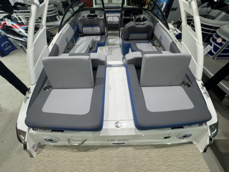 New 2026 Regal Boats LS2 SURF ULTIMATE Surf Boat