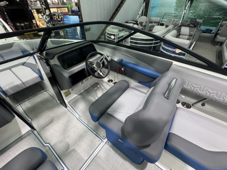 New 2026 Regal Boats LS2 SURF ULTIMATE Surf Boat