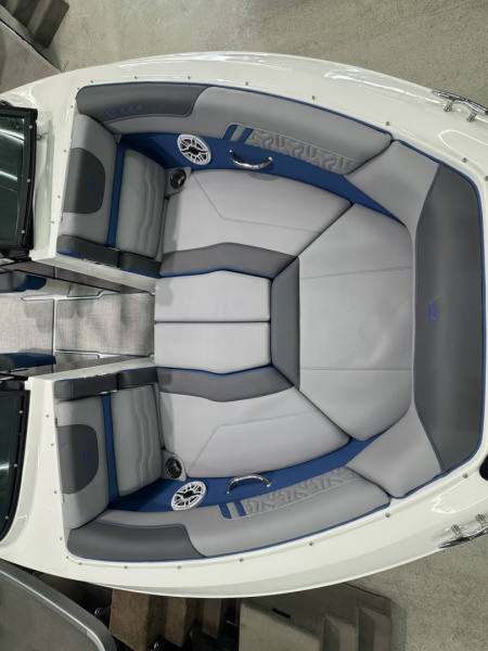 New 2026 Regal Boats LS2 SURF ULTIMATE Surf Boat