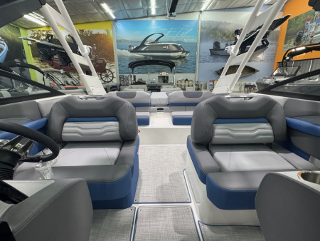 New 2026 Regal Boats LS2 SURF ULTIMATE Surf Boat