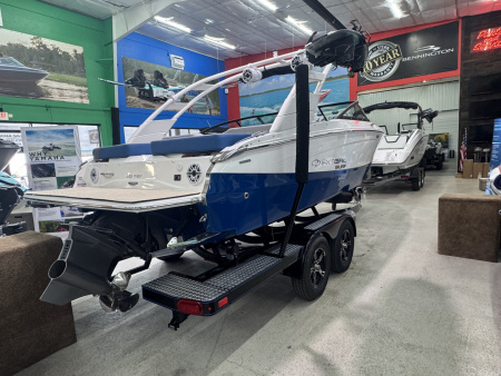 New 2026 Regal Boats LS2 SURF ULTIMATE Surf Boat
