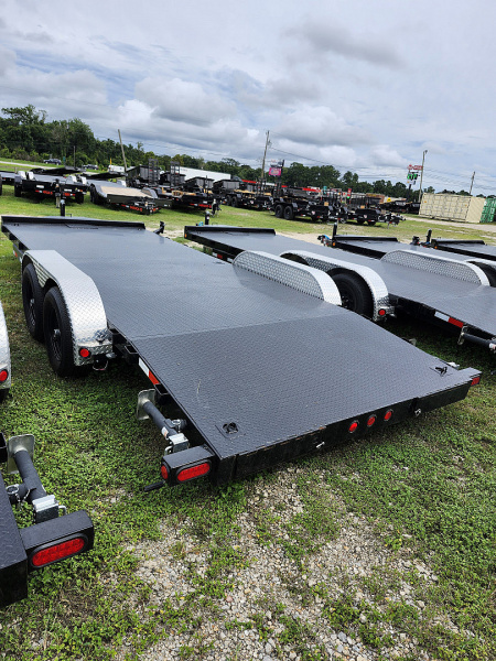 New 2026 PJ Trailers CH202 Car Hauler