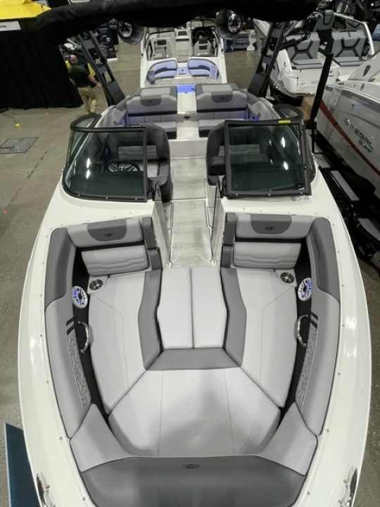 New 2026 Regal Boats LS2 Surf Ultimate Surf Boat