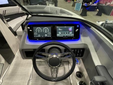 New 2026 Regal Boats LS2 Surf Ultimate Surf Boat