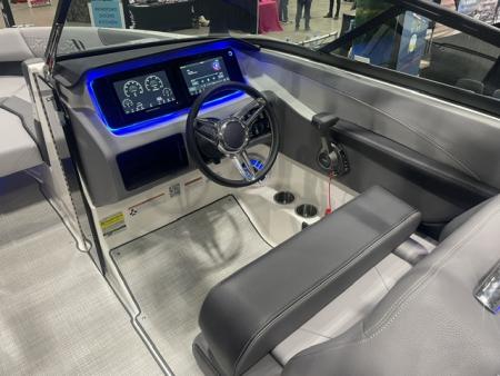 New 2026 Regal Boats LS2 Surf Ultimate Surf Boat