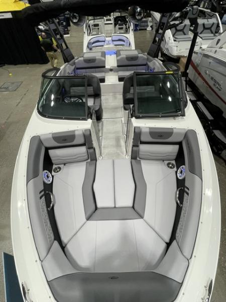 New 2026 Regal Boats LS2 Surf Ultimate Surf Boat