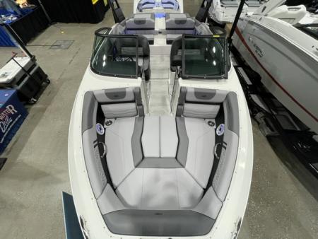New 2026 Regal Boats LS2 Surf Ultimate Surf Boat