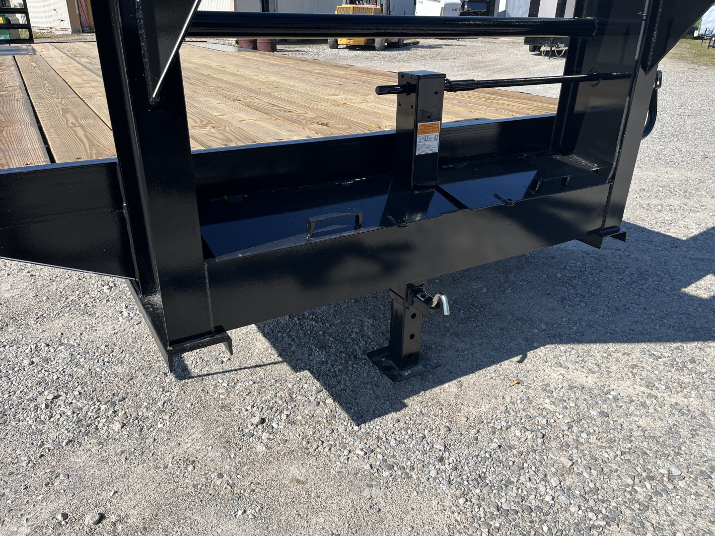 New 2026 Quality Trailers 102X24 Deckover Trailer Gooseneck 4' Pop Up Dovetail 17K GVWR