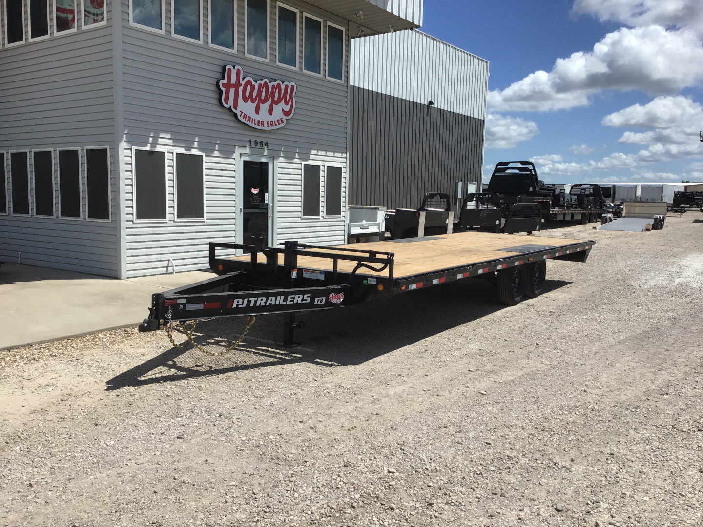 New 2026 PJ 102"x24' BP 8" I-Beam Deckover Trailer – F8