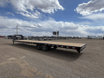 New 2026 PJ 102"x40' GN Low-Pro Flatbed w/ Singles - LX