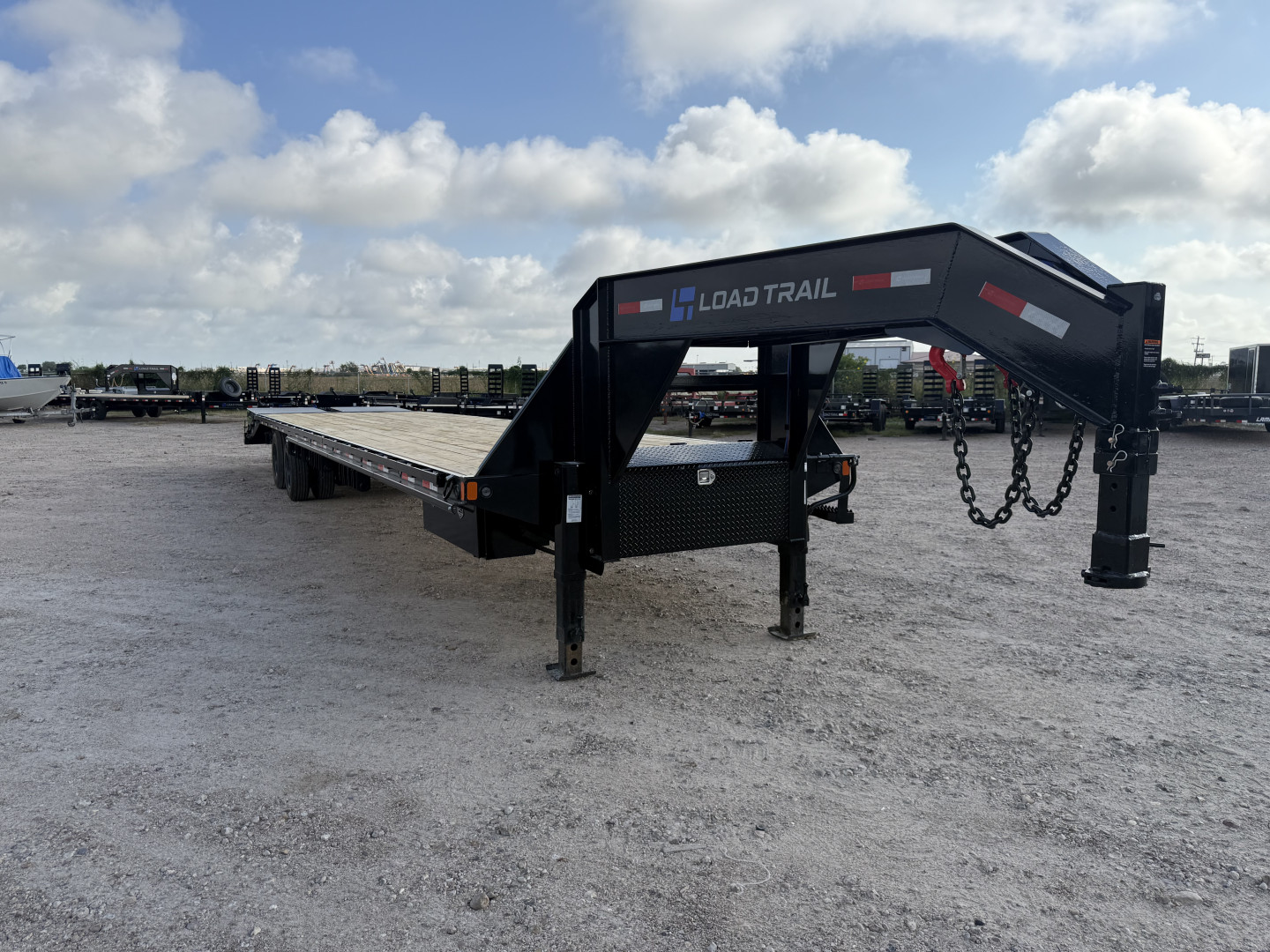 New 2026 Load Trail 40' Gooseneck Max Ramps 36K Flatbed Trailer
