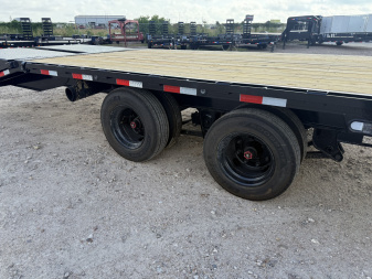 New 2026 Load Trail 40' Gooseneck Max Ramps 36K Flatbed Trailer
