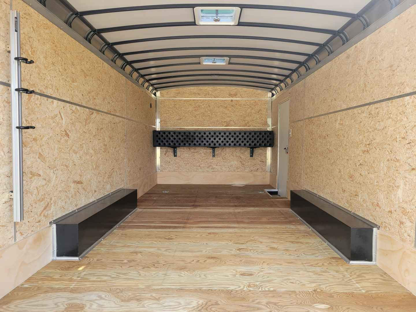 New 2026 Sure-Trac 8.5x20 Landscape Pro Round Top Cargo / Enclosed Trailer