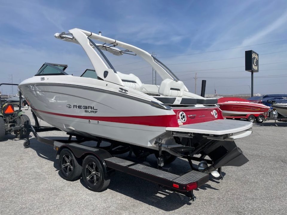New 2026 Regal Boats LS4 Surf Surf Boat