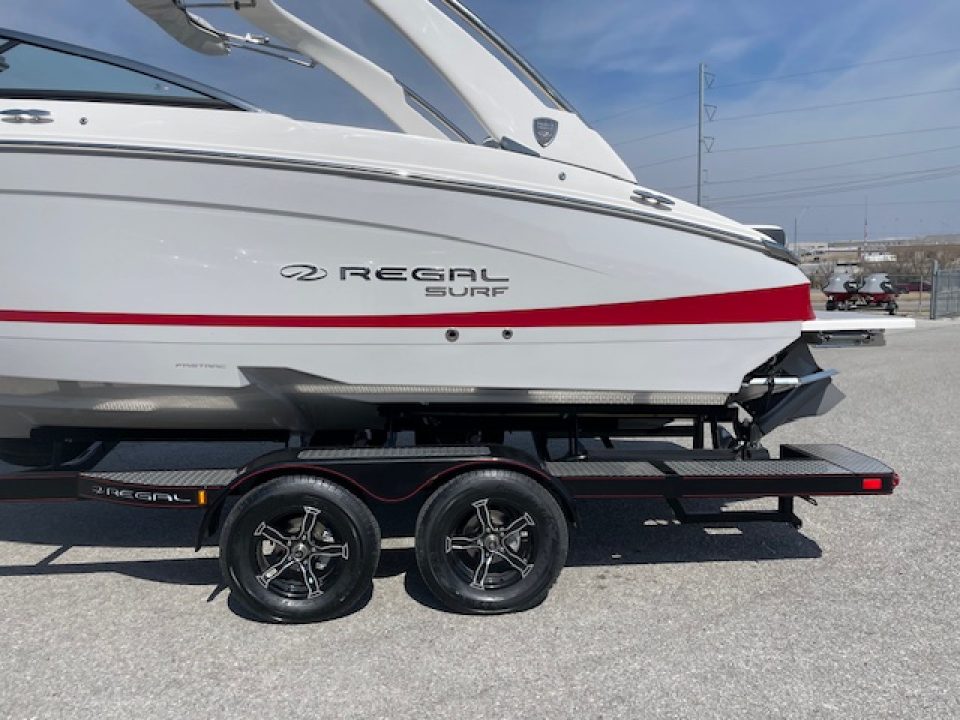 New 2026 Regal Boats LS4 Surf Surf Boat
