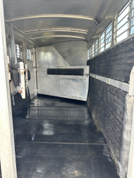 Used 1990 4-Star Trailers 4H BP Horse Trailer