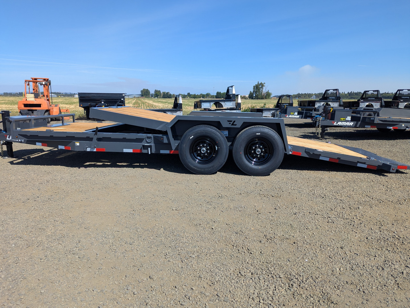 New 2026 Lamar Trailers 7X20/14K SPLIT Tilt Trailer