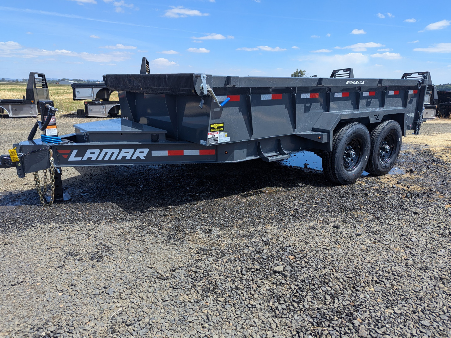 New 2025 LAMAR TRAILERS 83" x 14' - 14K Dump Trailer 24" SIDES